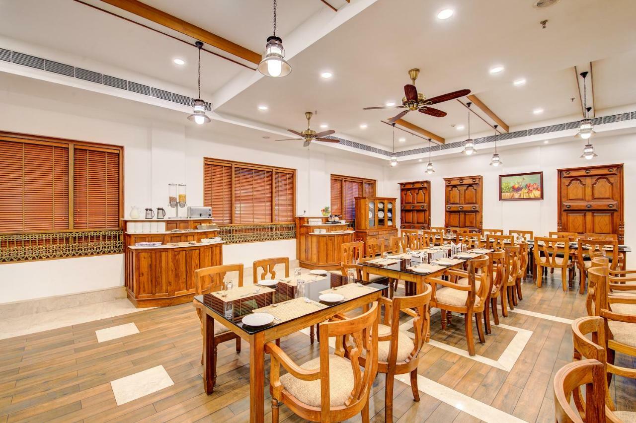 Sterling Guruvayur Hotel Exterior photo